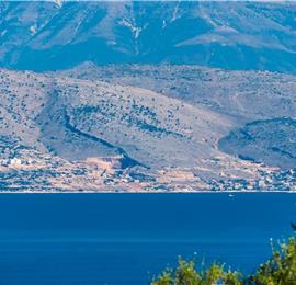 4 bedroom villa with pool & seaview, near Acharavi, sleeps 9